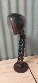 Industriële lamp  gemaakt van o.a oude scheepsketting