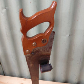 Decoratieve handzaag met krul. NR-1