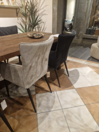 Setprijs 4 eetkamerstoelen 2x antraciet 2x beige