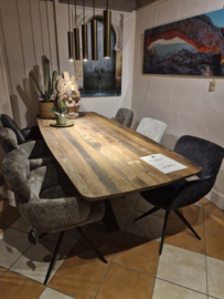 Eetkamertafel Deens ovaal mixwood 240x100cm