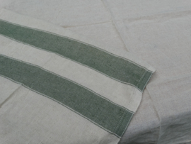 2 Stripe green tablecloth