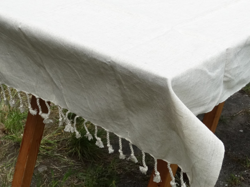 Blank tablecloth