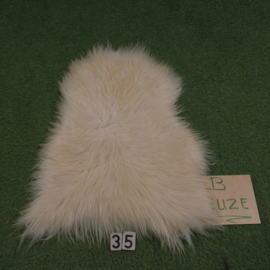 Schapenvacht (B-keuze) 90 x 70 Niet ruilen. IJslander.