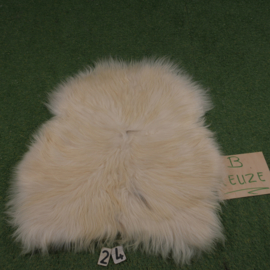 Schapenvacht (B-keuze) 100 x 85 Niet ruilen. IJslander.