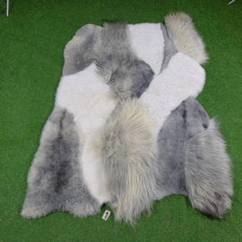 White & grey multi-layered sheepskin rug (200 x 140)