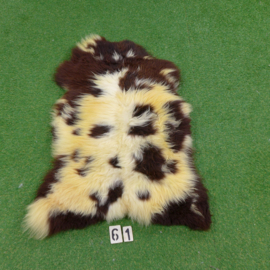 Brown-white spotted sheepskin (110 x 80)