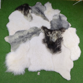 White & grey multi-layered sheepskin rug (220 x 180)