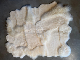 Wit 'multi-layered' schapenkleed (225 x 170)