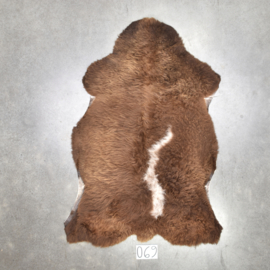 Brown-white sheepskin (110 x 80)