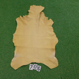 Fallow deer leather (rhabarber) 0.68 m²