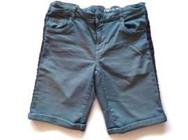 Stoere korte broek Maat 158/164