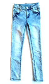 Hippe skinny maat 140