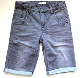 Stoere korte broek van Name it maat 164