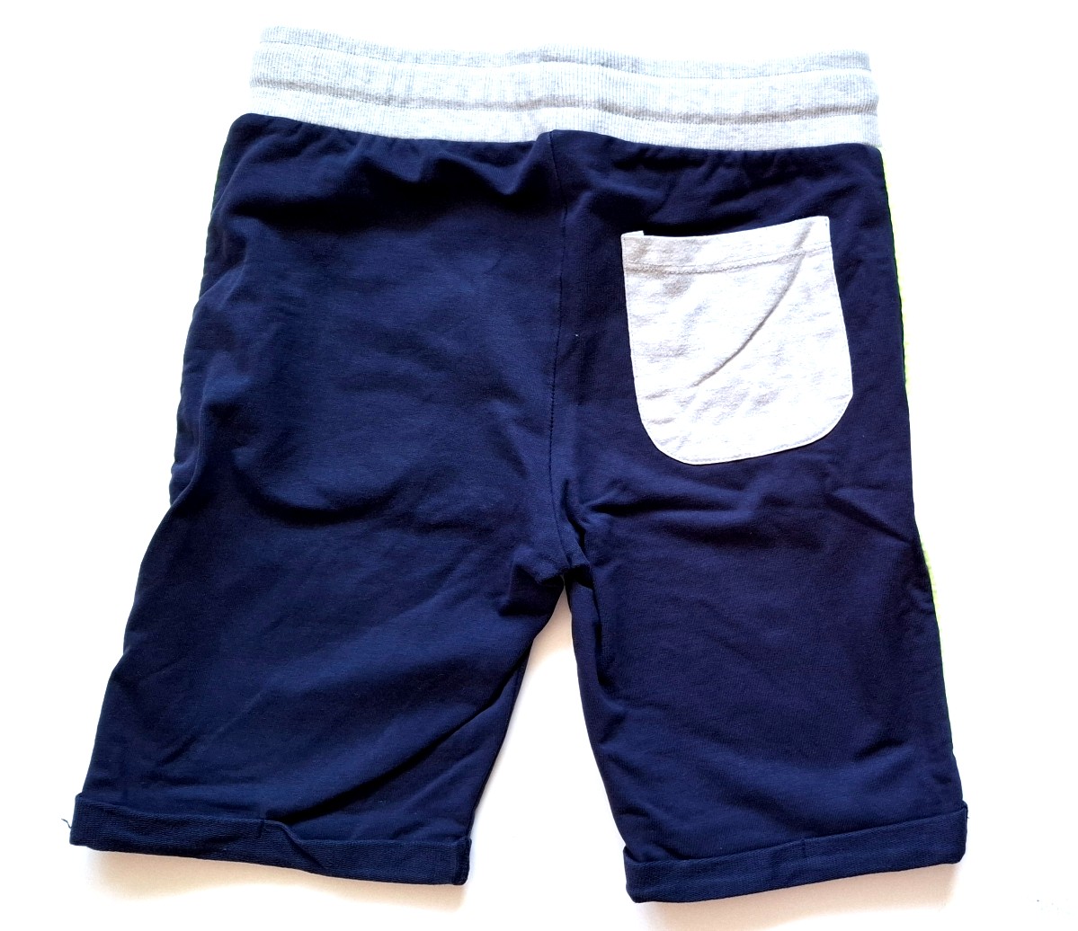 Stoere korte joggingbroek van Tom-Du maat 152/158