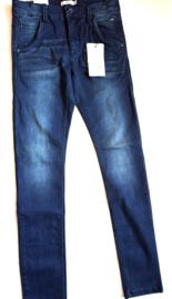 Stoere soft skinny maat 158