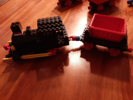 Lego trein uit de jaren '70 met toebehoren