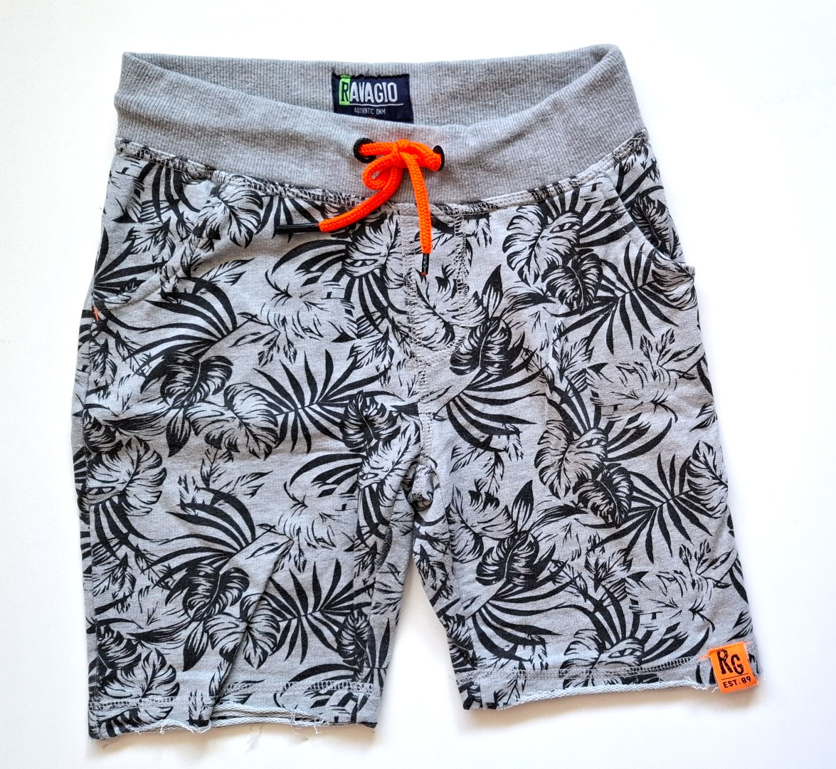 Stoere korte joggingbroek Ravagio maat 140/146