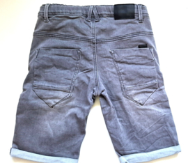 Stoere korte broek van Name it maat 164