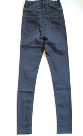Hippe skinny van Name it LMTD maat 146