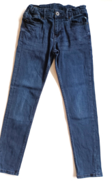 Stoere skinny van JM maat 146