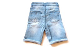 Stoere korte broek maat 146