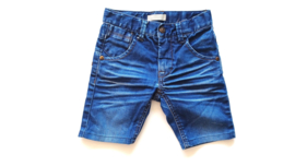 Stoere korte broek van Name it maat 116