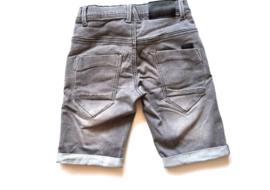 Stoere korte broek van Name it maat 140