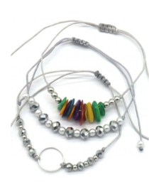 set van 3  grijze armbandjes gekleurde steentjes en ringetje