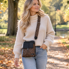 Telefoontasje Tyler – Zwart met dotprint | Crossbody tasje