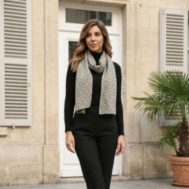 Noto Soft Green - Lange sjaal met panterprint