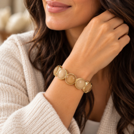 Armband Mieke Taupe – Goudkleurige elastische damesarmband