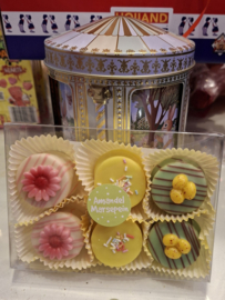 Lente Petit Fours Marsepein