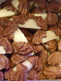 Marsepein Bokkenpootjes (melk chocolade)