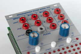 Buchla & Tiptop audio - 242t  Programmable Pulser
