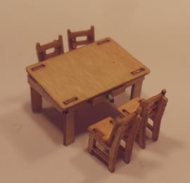 Tafel met 4 stoelen, M09+10