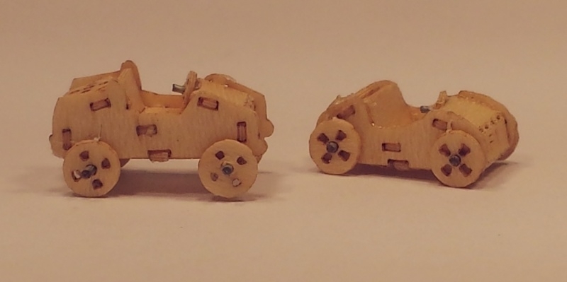2 Speelgoed auto´s, M108