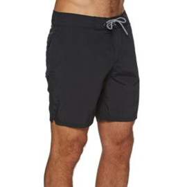 GLOBE Dana  18" Boardshort black