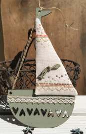 Olive green boat - KBAT3