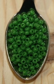 Seed bead - 8/0 - opaque green