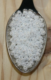 Seed bead - 8/0 - ceylon white pearl