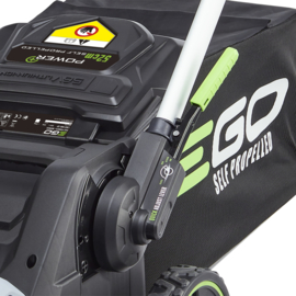 EGO LM2135-SP zelfrijdende grasmaaier 52cm met snellader en 7.5Ah accu & gratis 4.0 Ah accu