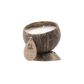 We Love The Planet - Coconut Candle Sweet Senses