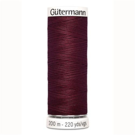 Gütermann naaigaren -  369 / bordeauxrood