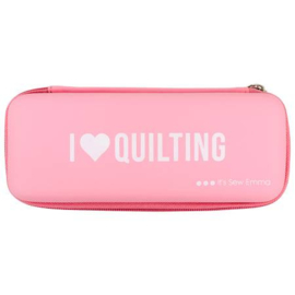 Rolmes / Rotary Cutter Case "I love Quilting"