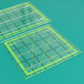 Bohin Quiltliniaal met sleuf - 6 x 6 inch