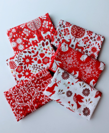 6 Fat Quarters Starlit Hollow Red Metallic