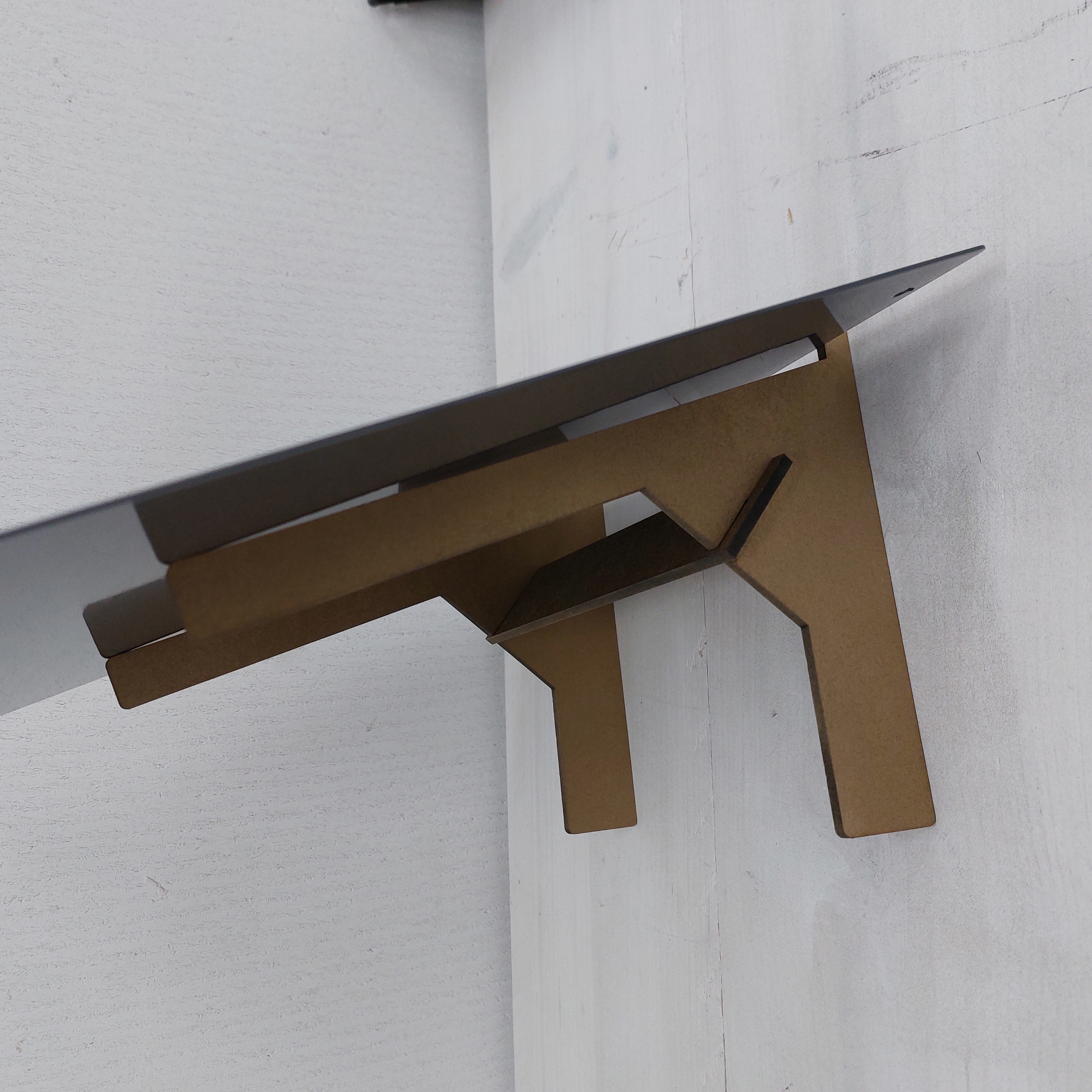 Houten standaard voor je magneetbord