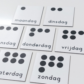 Dagen van de week (zwart-wit) 4 x 4 cm