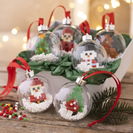 Knutselpakket Kerstballen versieren met strijkkralen en Foam Clay - 6 st