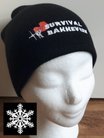 Muts met Survival Bakkeveen logo